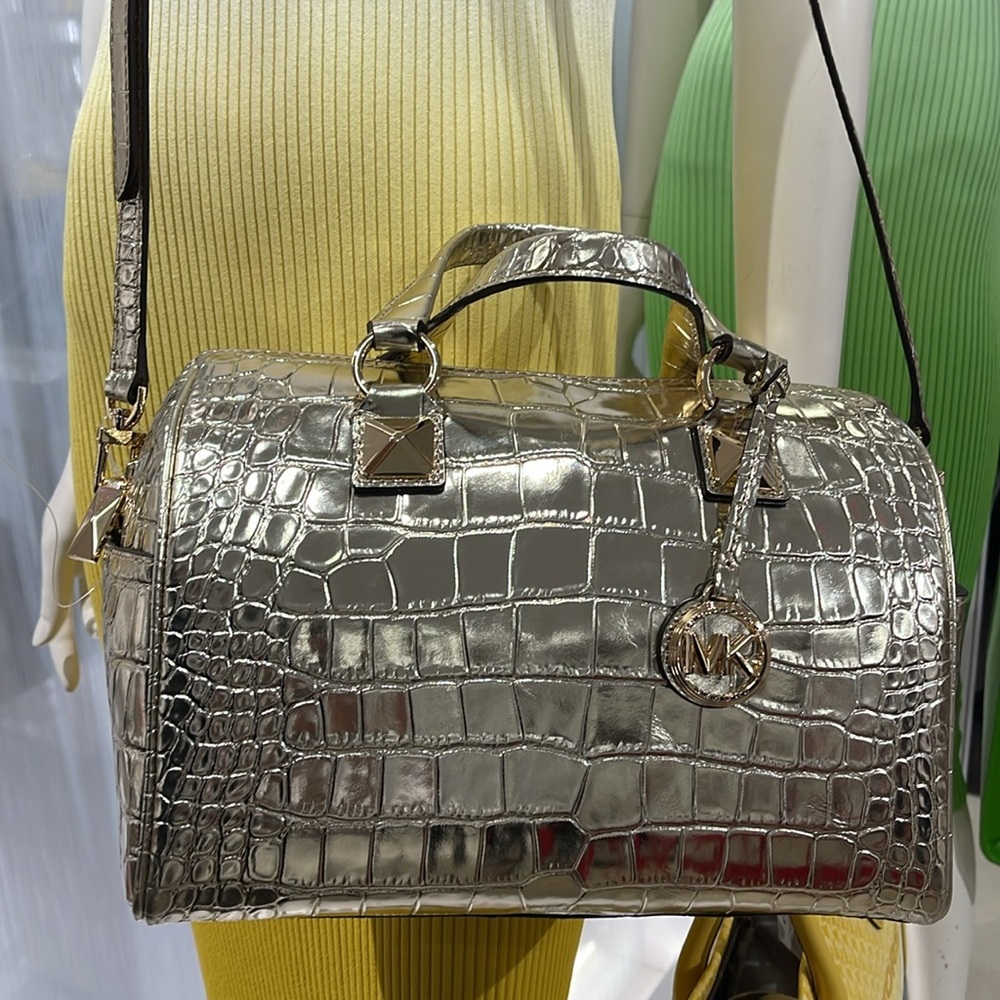 Michael Kors Grayson Md Metallic Crocodile Embossed Leather Satchel
Pale Gold - Picture 15 of 16